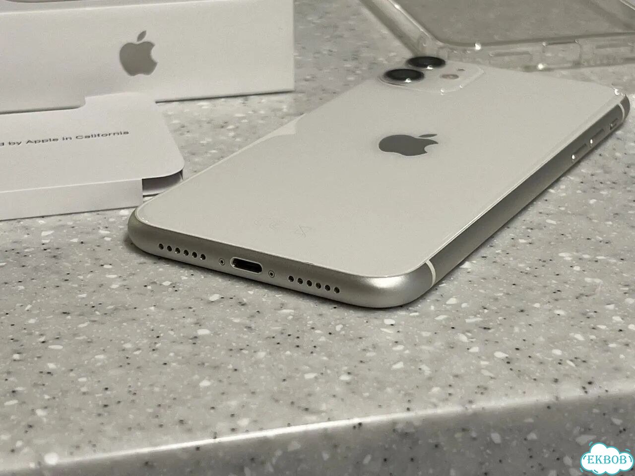 iPhone 11, 64 ГБ, SIM + eSIM фото 1