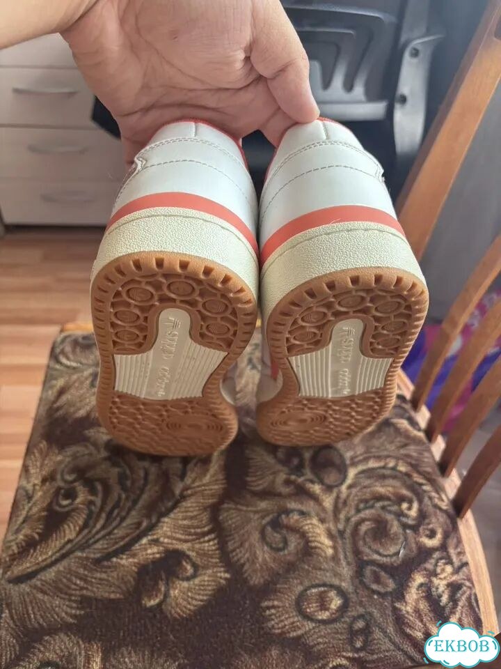 Кроссовки adidas фото 4