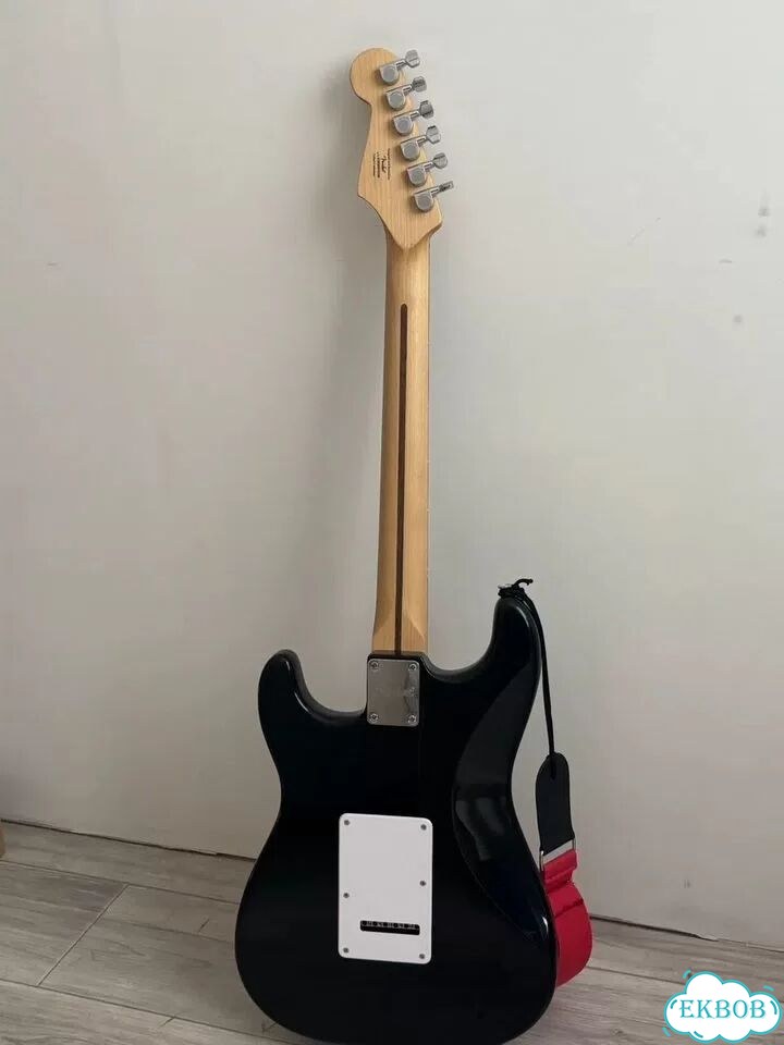Электрогитара stratocaster фото 3