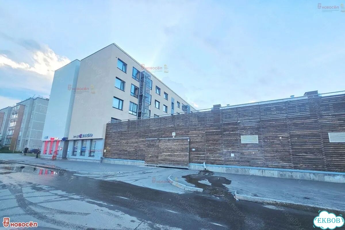 1-к. квартира, 35 м², 4/4 эт. фото 1