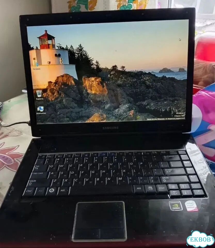 Ноутбук Samsung R560 фото 2