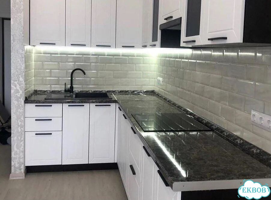 Современный модульный кухонный гарнитур с фасадами мдф фото 1