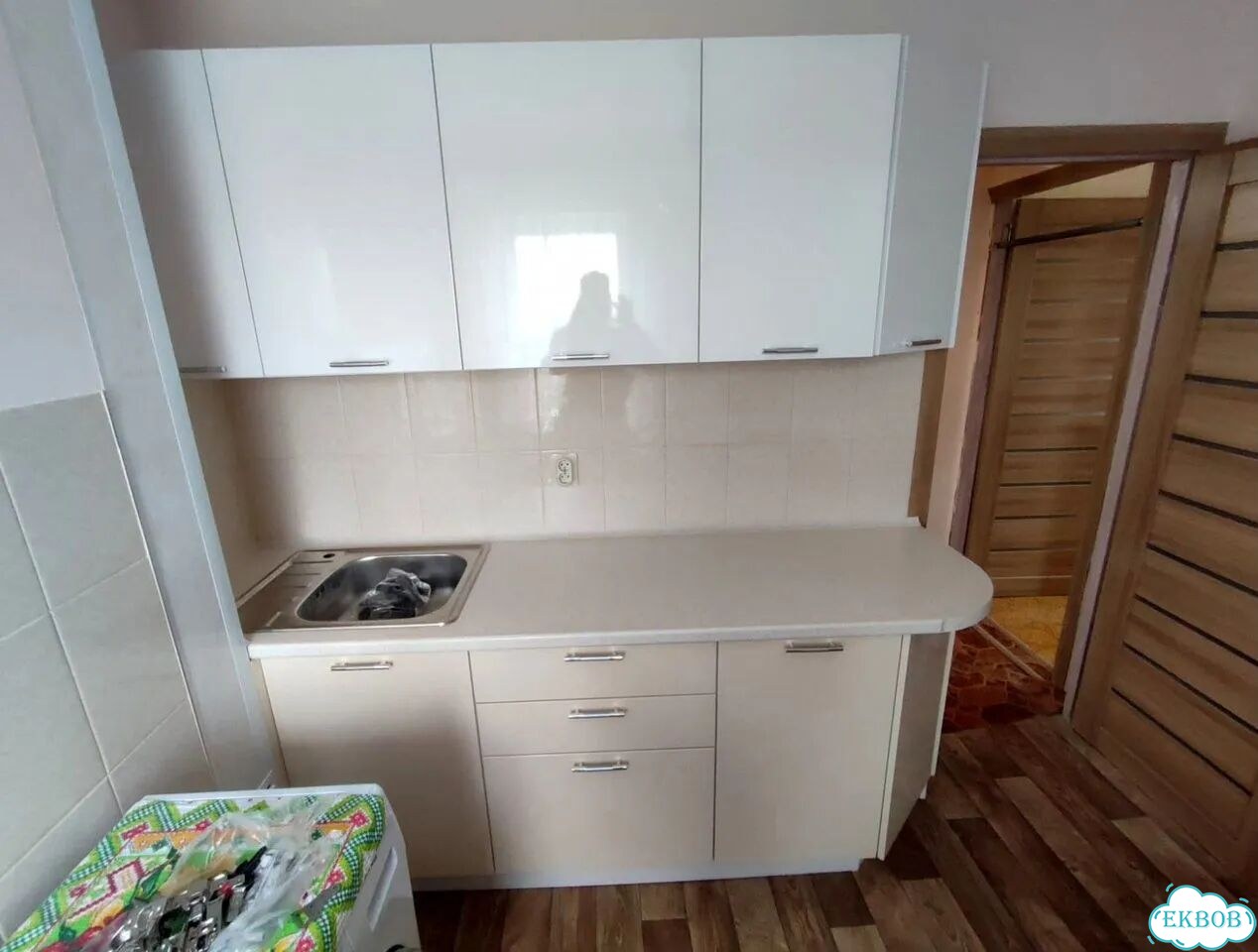Кухонный гарнитур модульный с глянцевыми фасадами мдф фото 4