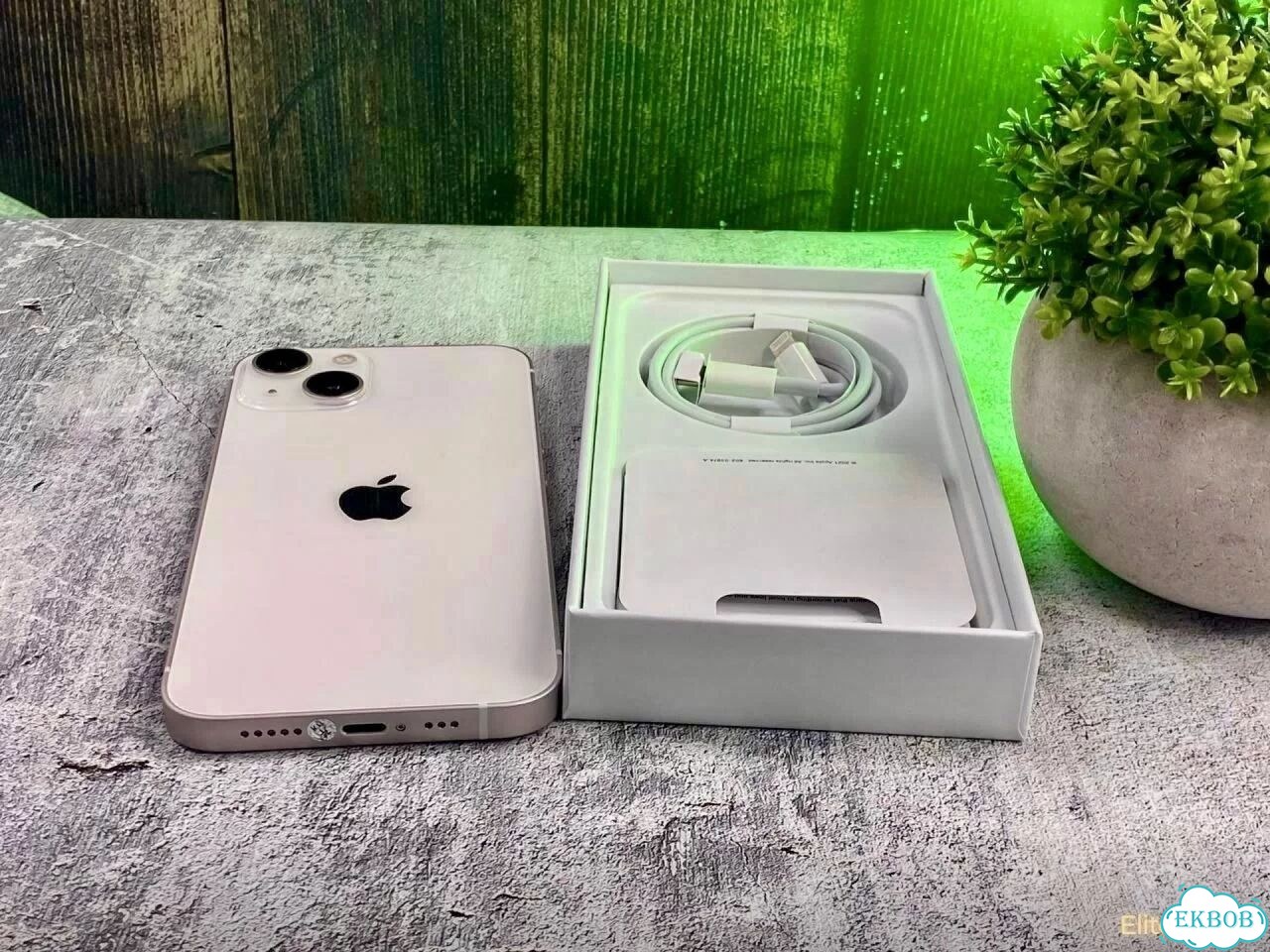 iPhone 13, 256 ГБ, SIM + eSIM фото 5