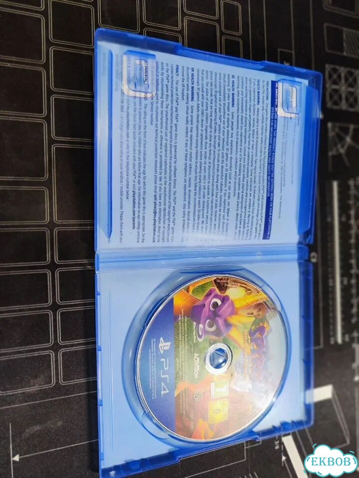 Диск Spyro trilogy ps4 фото 2