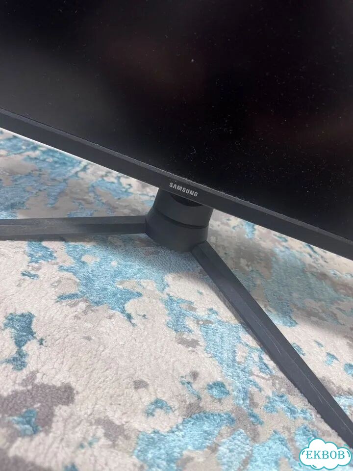 Монитор для компьютера игровой Samsung фото 2