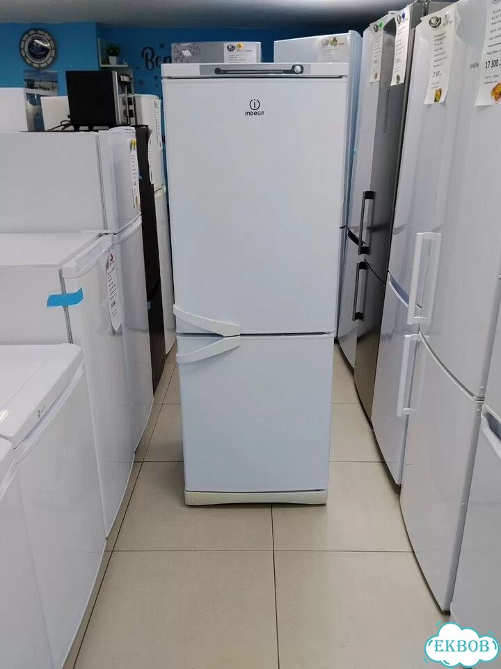 Холодильник indesit фото 1