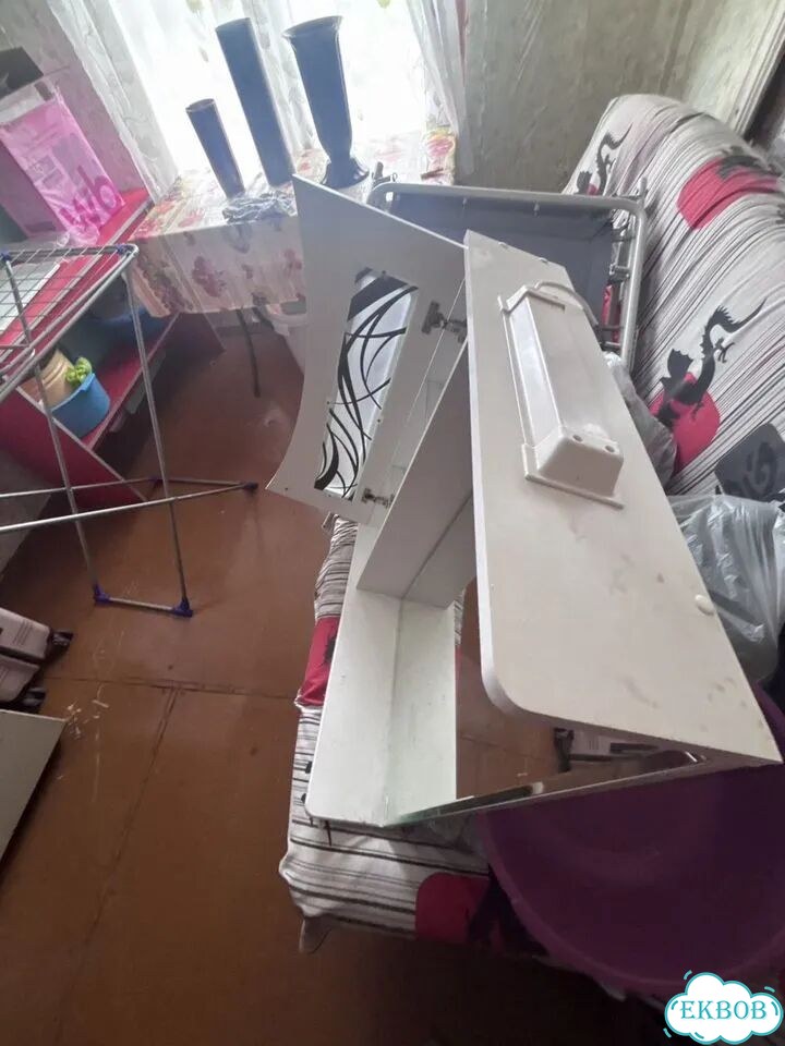 Тумба для ванной бу с раковиной,зеркалом, унитазом фото 7