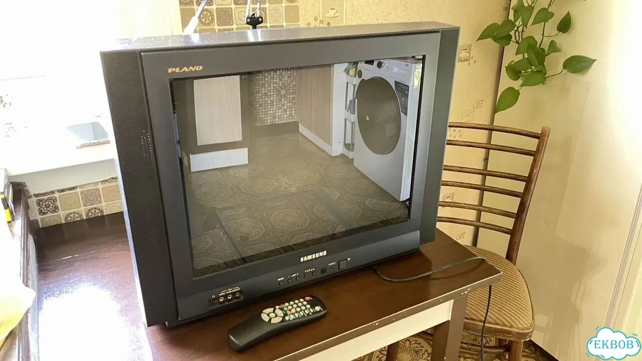 Телевизор бу рабочий фото 1