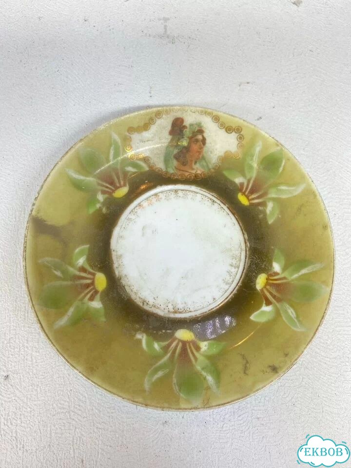 Дореволюционное блюдце с клеймом Т-ва М.С. Кузнецова фото 1
