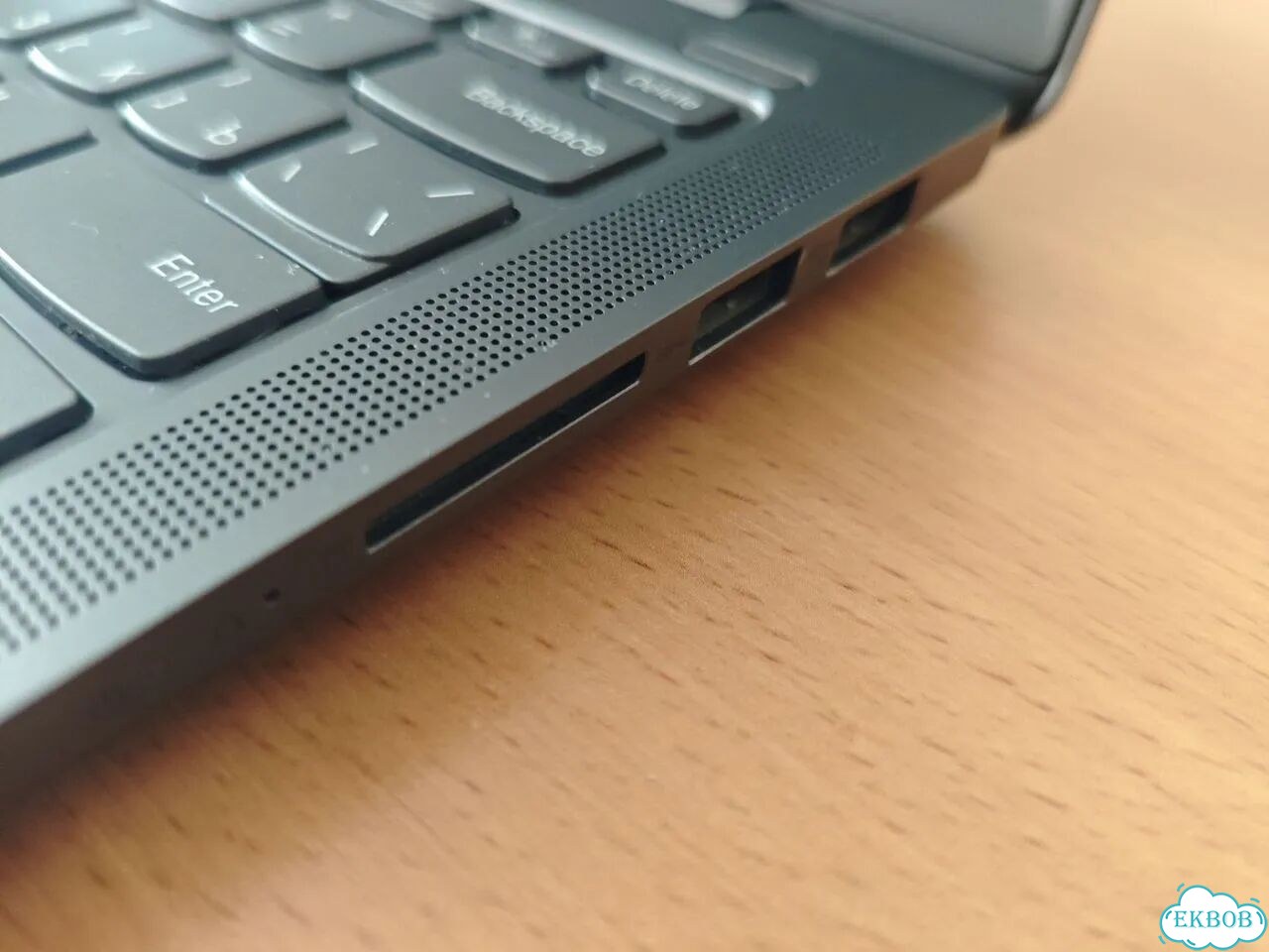 Ноутбук Lenovo фото 3