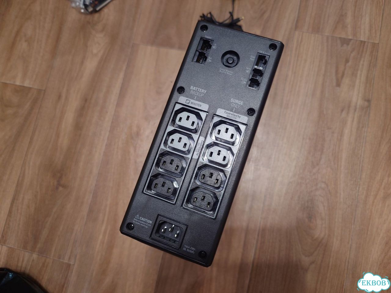 Ибп APC Back-UPS Pro 900 фото 2