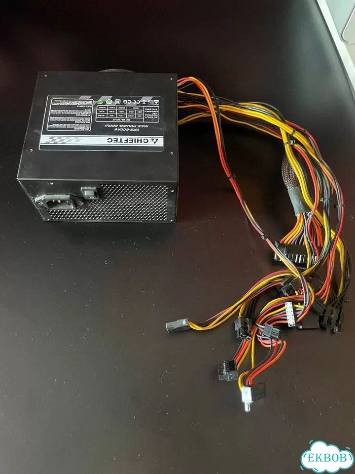 Блок питания Chieftec 600W фото 2