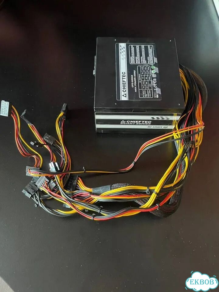 Блок питания Chieftec 600W фото 4