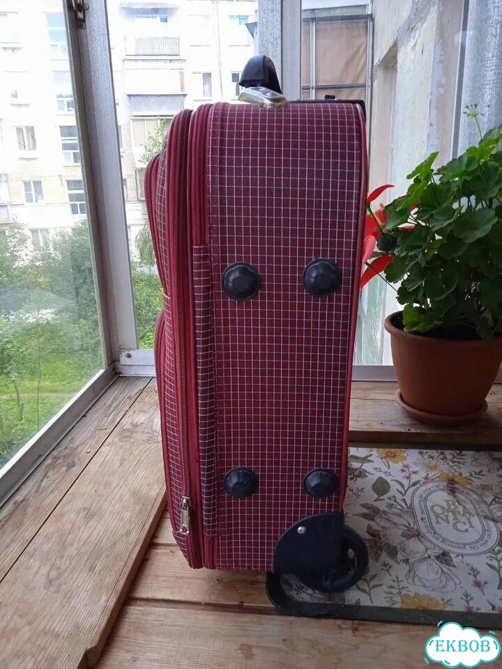 Чемодан на колесах фото 2