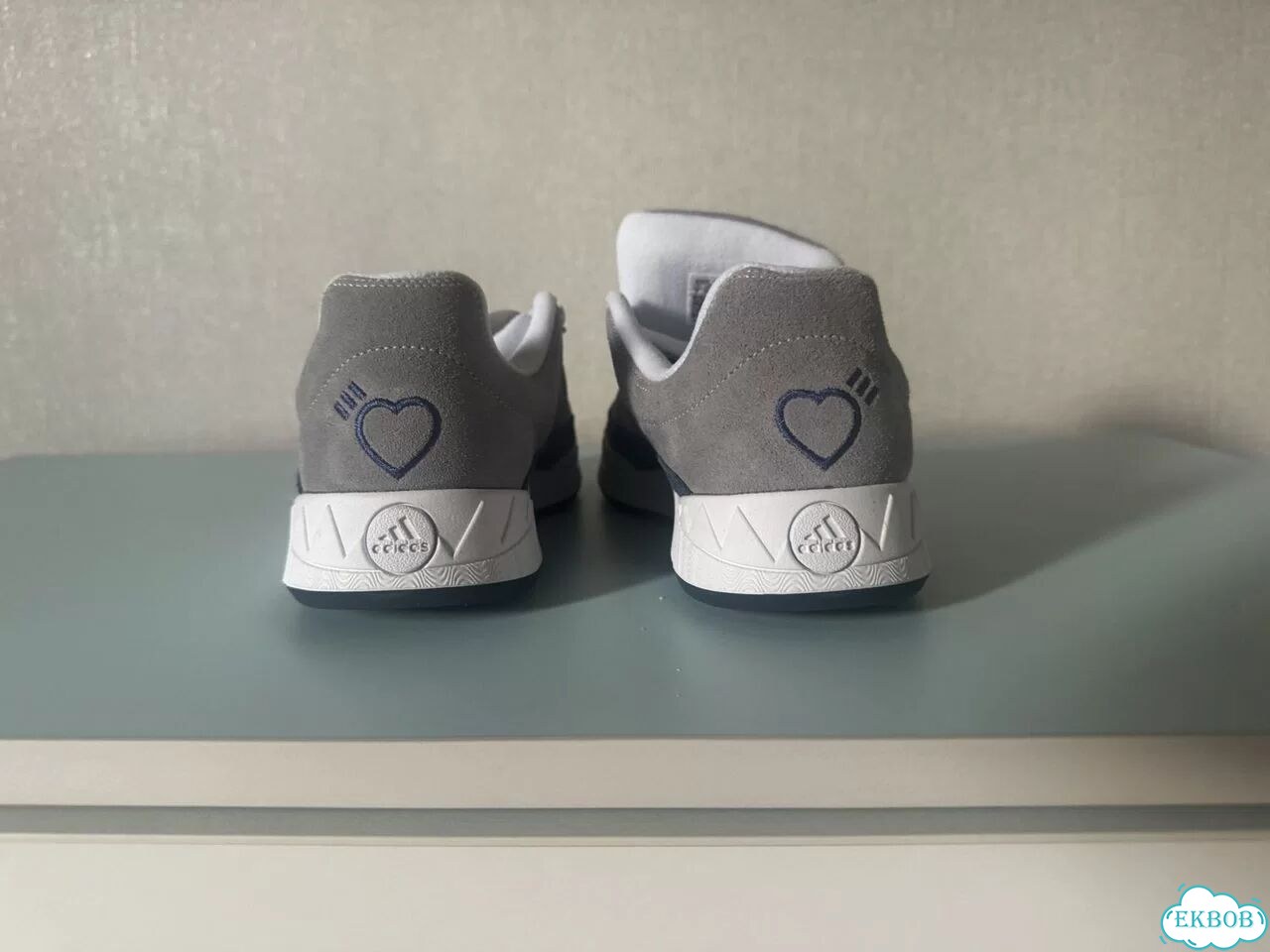 Кроссовки adidas фото 2