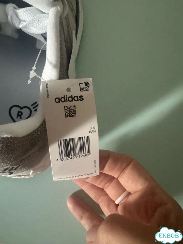 Кроссовки adidas фото 4
