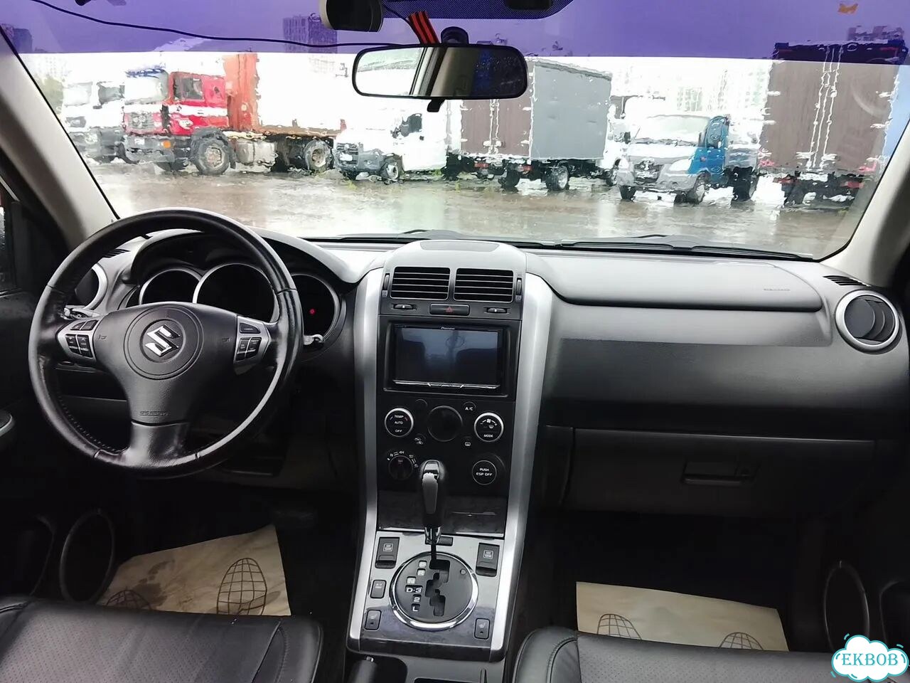 Suzuki Grand Vitara 2.4 AT, 2011, 145 000 км фото 11