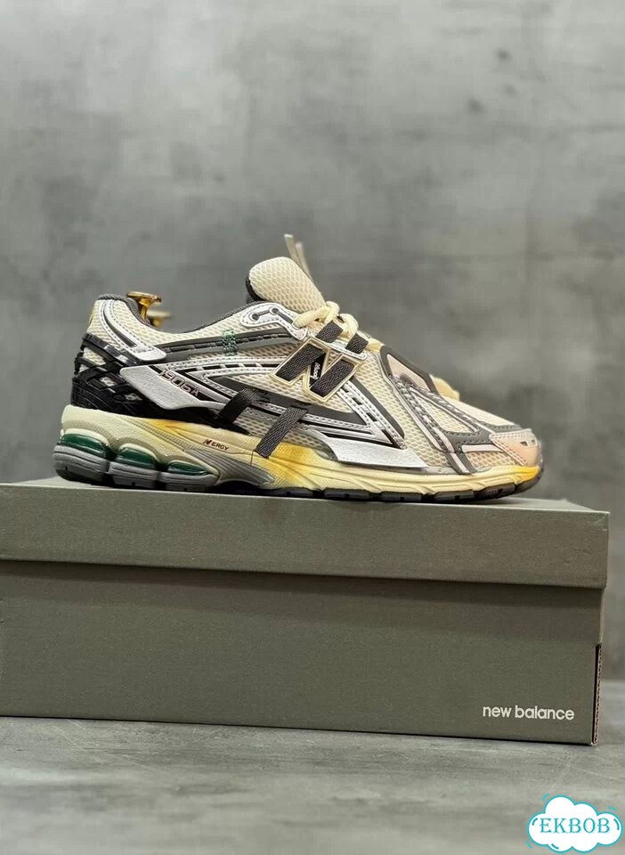 Кроссовки New Balance 1906 фото 1