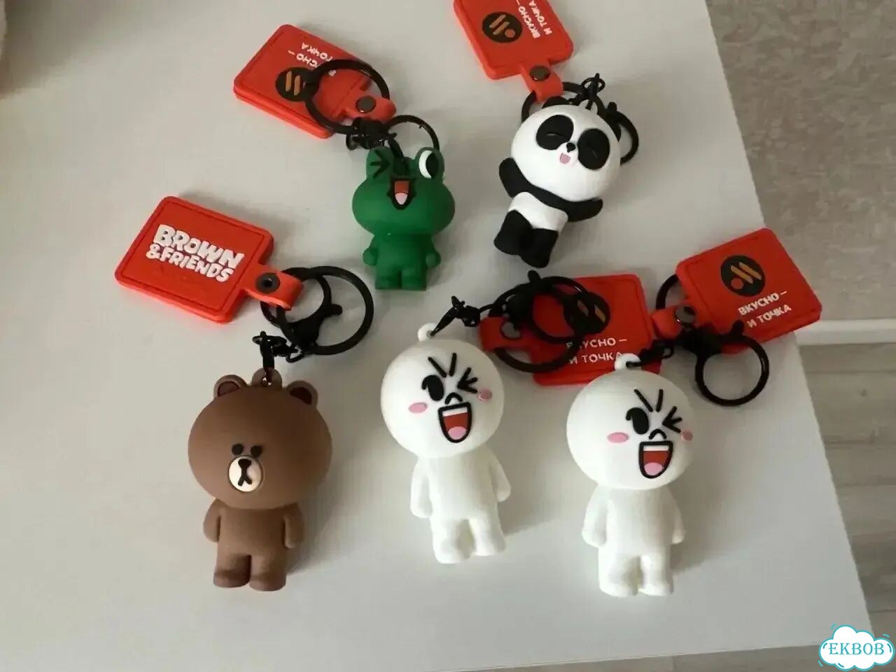 Брелок line friends вкусно и точка фото 1
