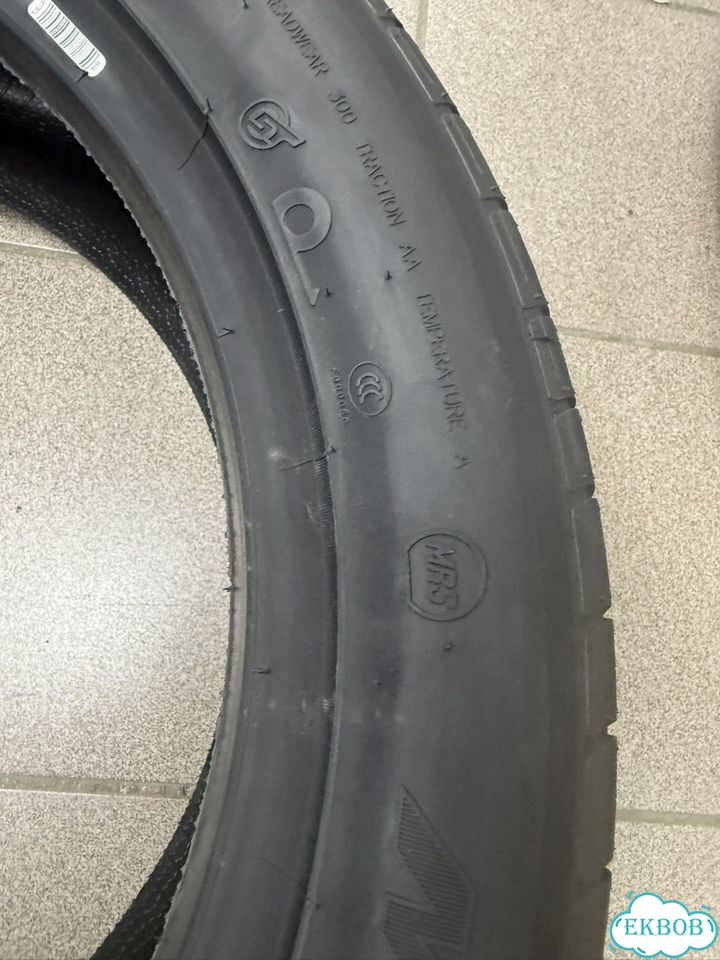 Maxxis M-36+ Victra 245/50 R19 105W фото 7