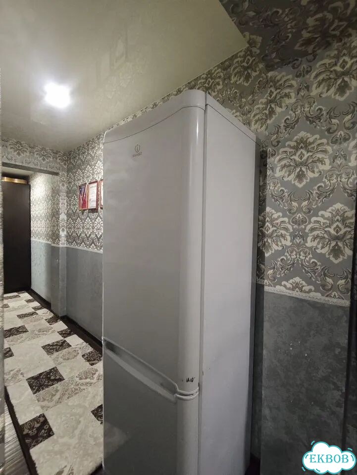 Холодильник indesit на запчасти фото 2