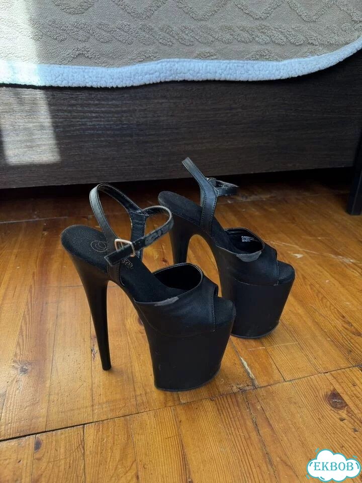 Стрипы pleaser 37 тройки фото 4