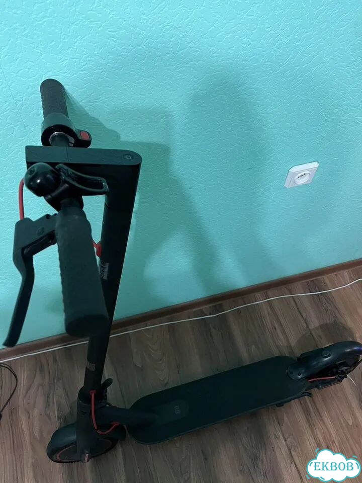 Электросамокат Xiaomi Mi Electric Scooter Pro фото 5