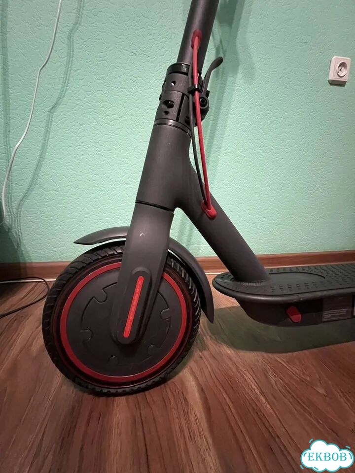 Электросамокат Xiaomi Mi Electric Scooter Pro фото 7