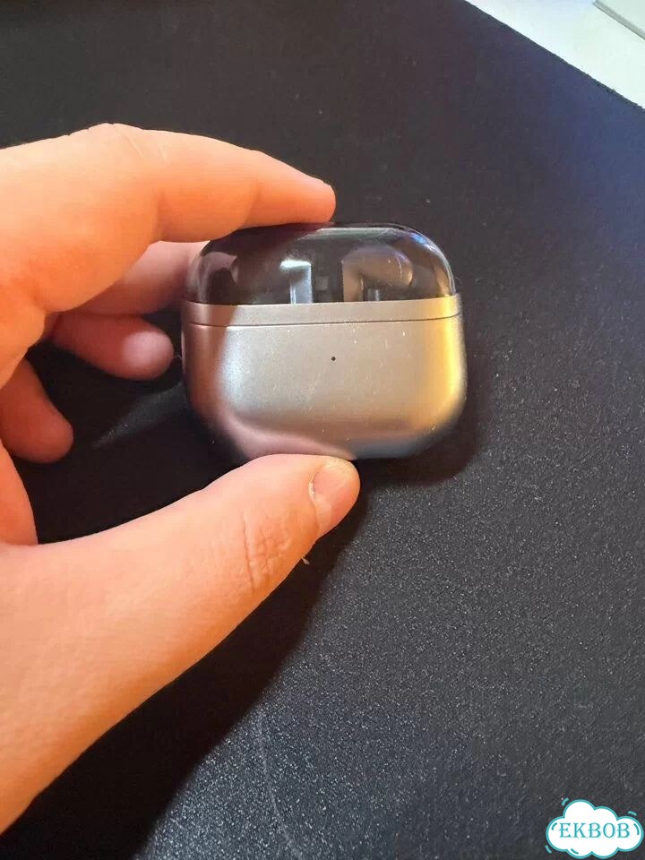 Galaxy Buds 3 Pro не работает кейс фото 1
