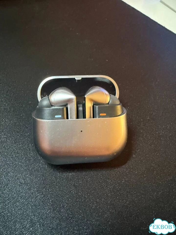 Galaxy Buds 3 Pro не работает кейс фото 2