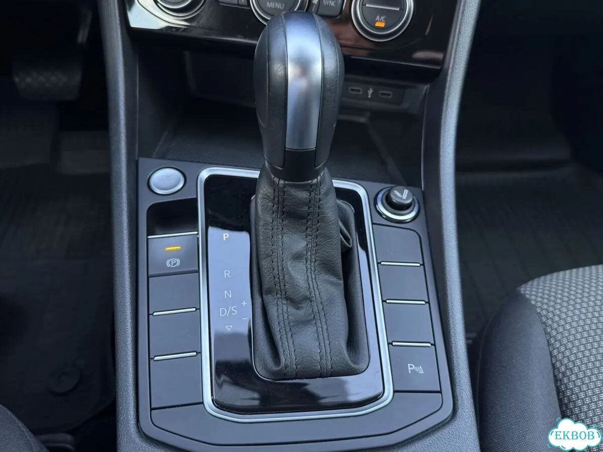 Volkswagen Jetta 1.6 AT, 2020, 99 740 км фото 20