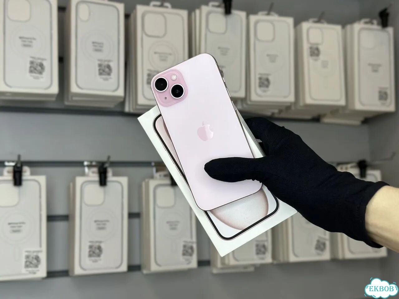 iPhone 15, 128 ГБ, SIM + eSIM фото 1