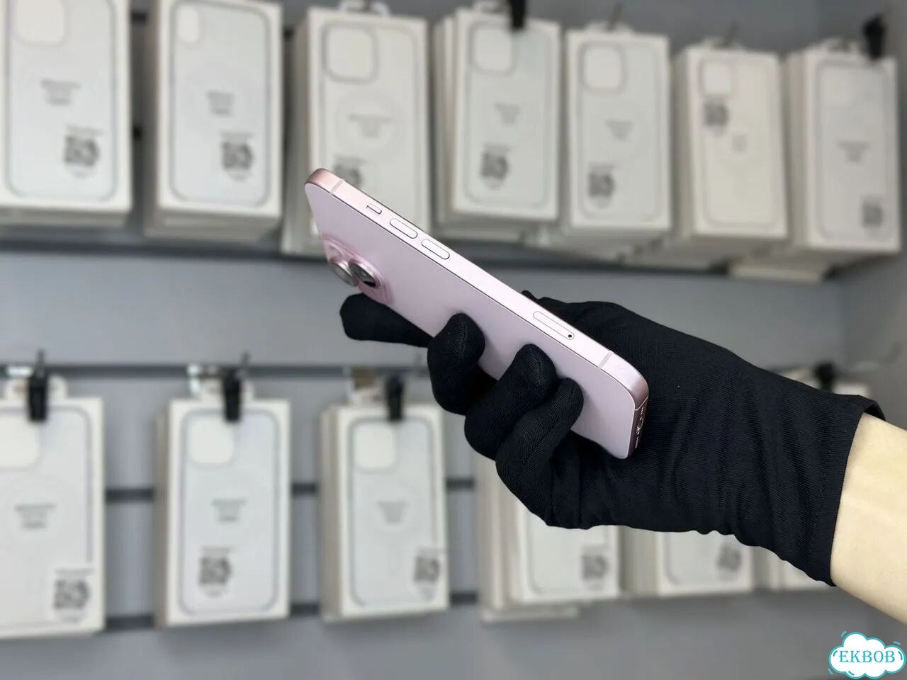 iPhone 15, 128 ГБ, SIM + eSIM фото 3