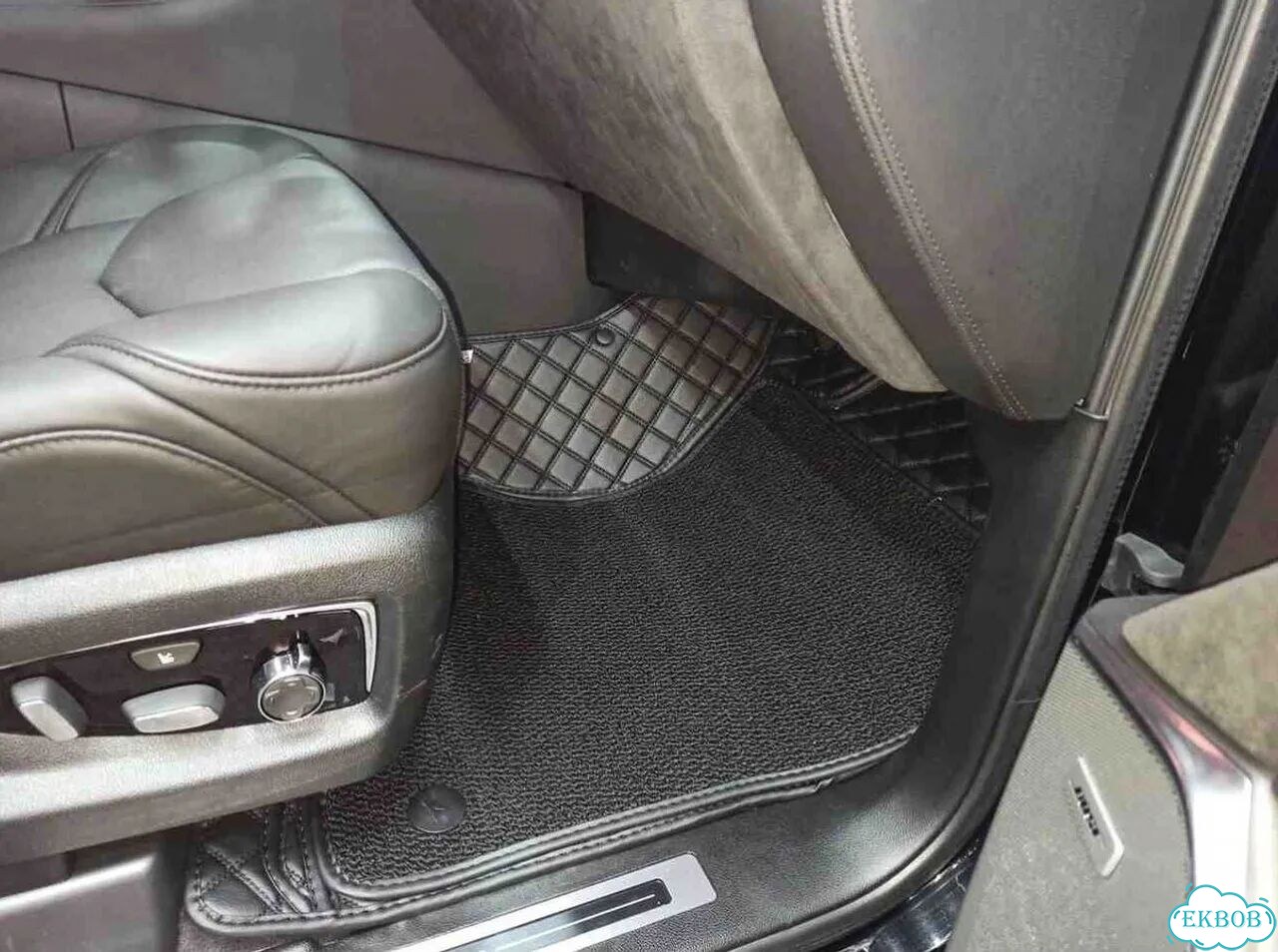 3D коврики из экокожи cadillac escalade 2020 фото 3