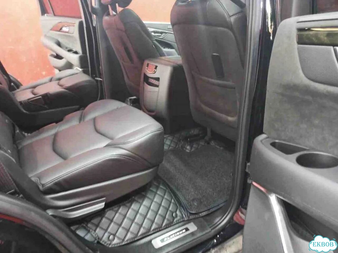 3D коврики из экокожи cadillac escalade 2020 фото 4