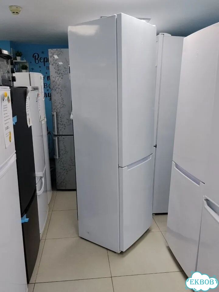 Холодильник Hi 2024 год фото 3