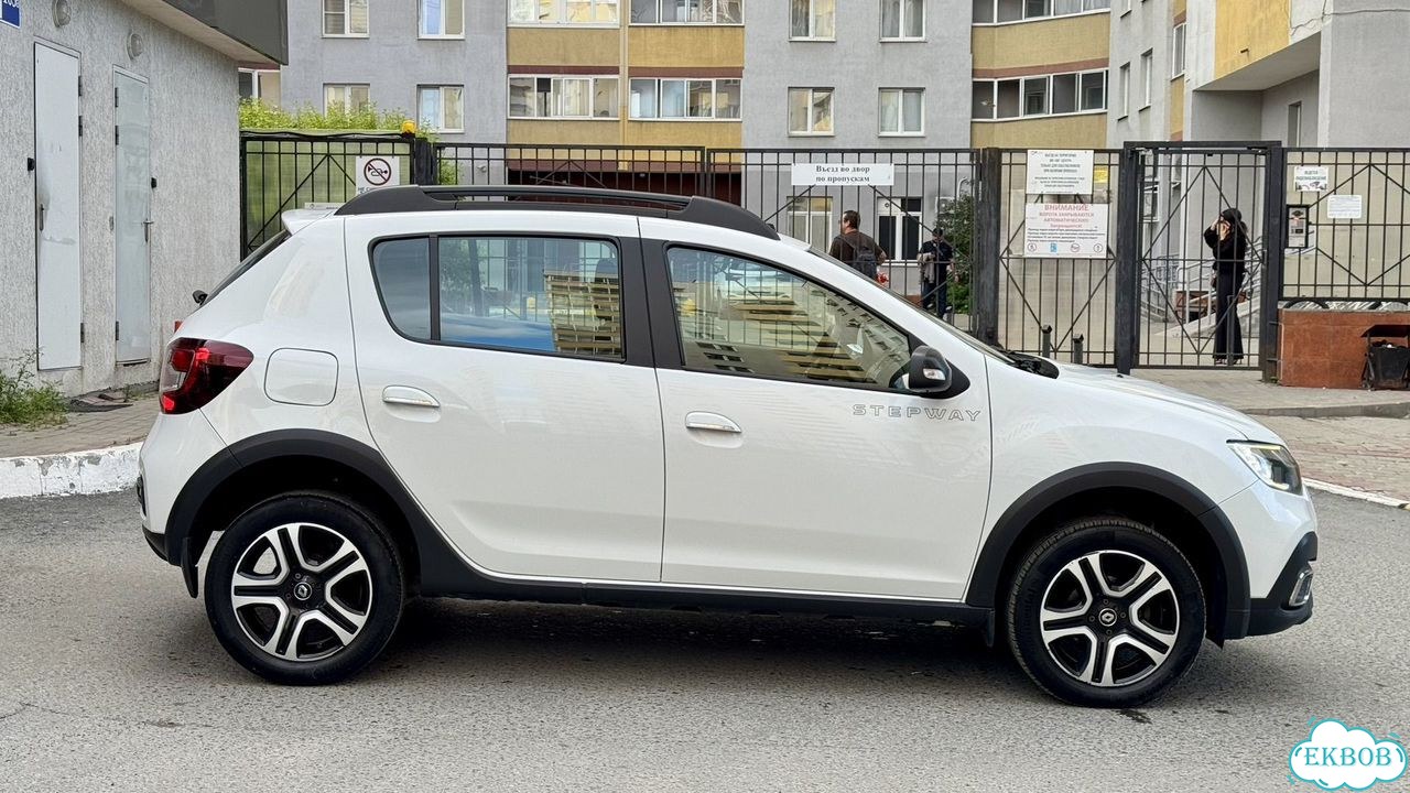 Renault Sandero Stepway 1.6 CVT, 2020, 74 000 км фото 4