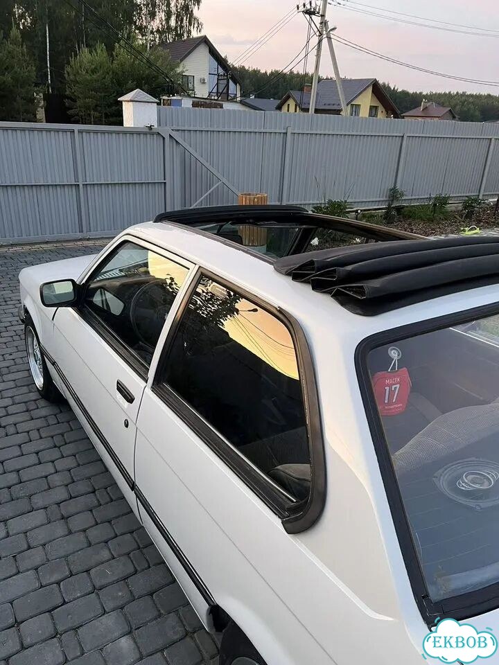 BMW 3 серия 1.8 MT, 1982, 280 000 км фото 12