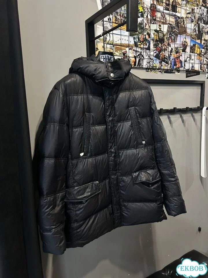 Пуховик Trussardi Jeans фото 1