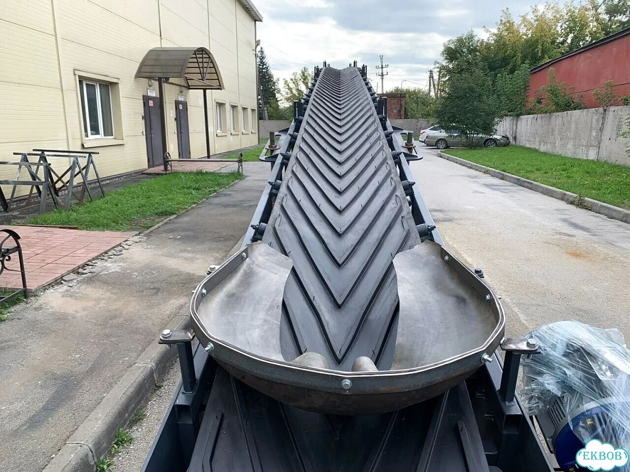 Наклонные ленточные конвейеры для склада фото 4