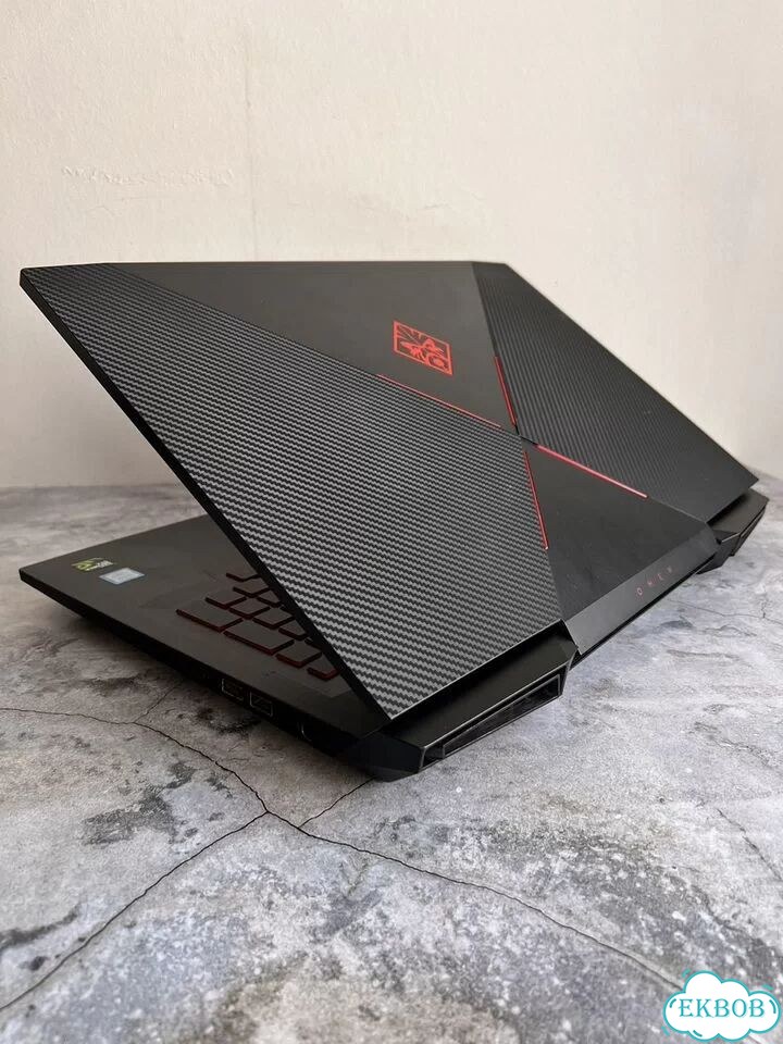 Игровой ноутбук 17.3 i7 GTX 1070 8gb 120HZ 16gb фото 4