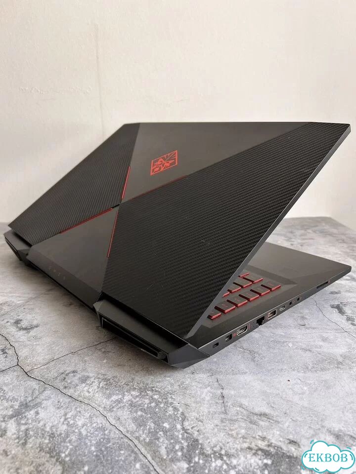 Игровой ноутбук 17.3 i7 GTX 1070 8gb 120HZ 16gb фото 6