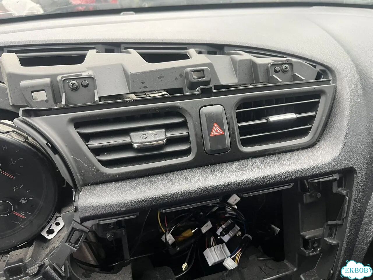 Дефлектор центральный Kia Rio 3 седан 2013 фото 1