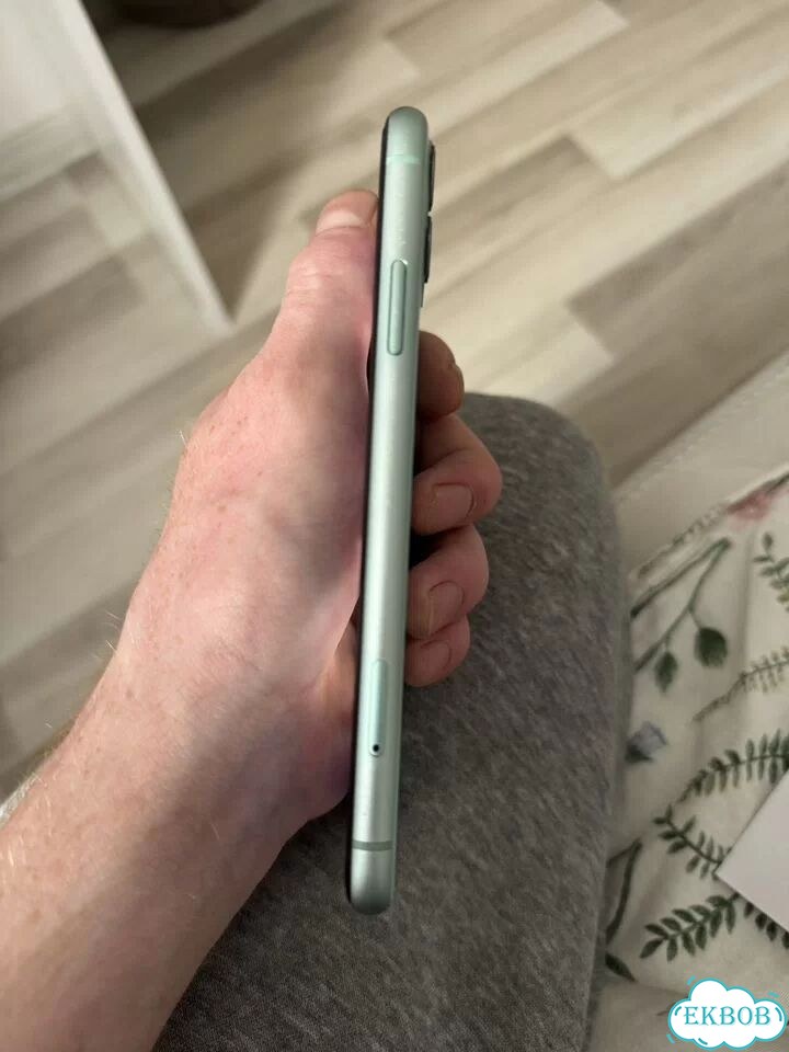 iPhone 11, 128 ГБ, SIM + eSIM фото 2