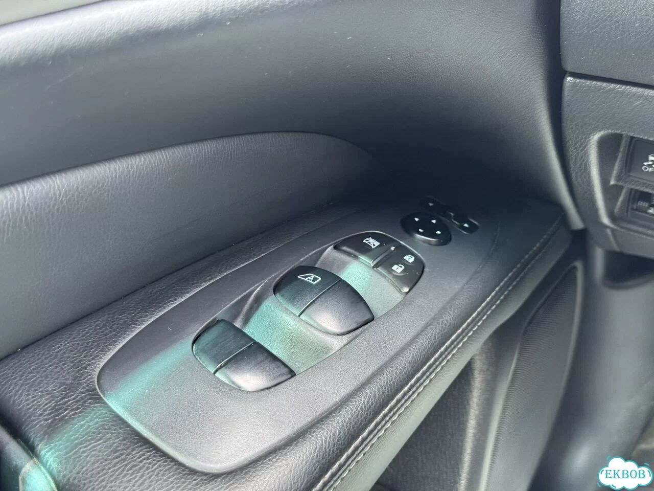 Nissan Pathfinder 3.5 CVT, 2015, 209 125 км фото 16