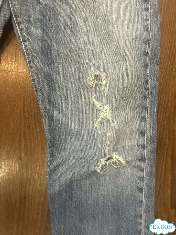 Джинсы женские levis 501 w27 L 32 оригинал рваные фото 5