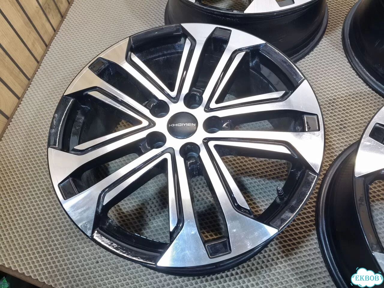 Литые диски Khomen Wheels KHOMEN 2010 (Nissan Navara) 7×R18 5×114.3 фото 5