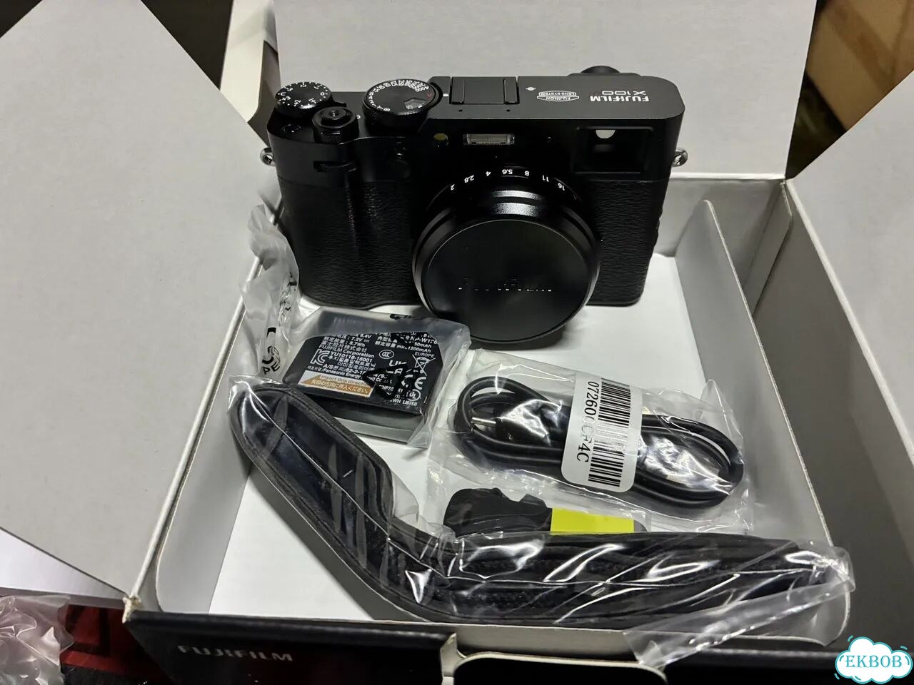 New Fujifilm X100VI (чёрный/серебристый) фото 9