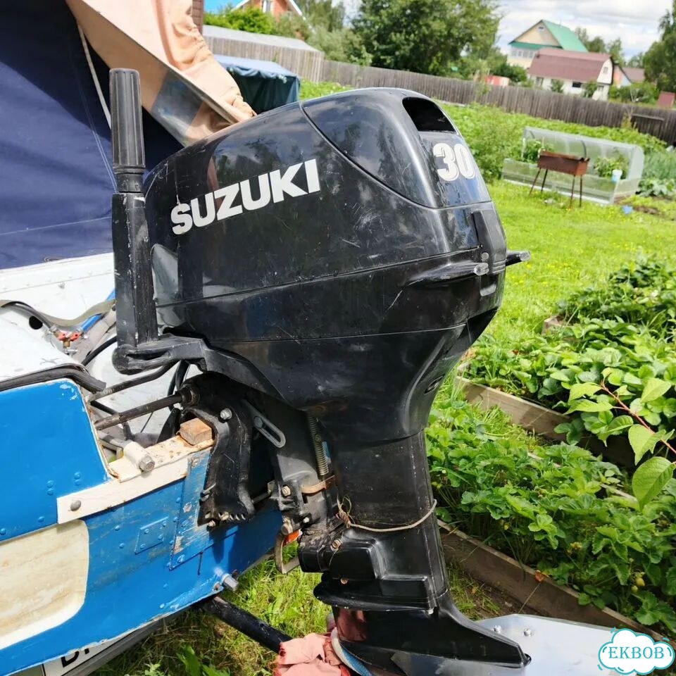 Лодочный мотор suzuki DT 30 фото 1